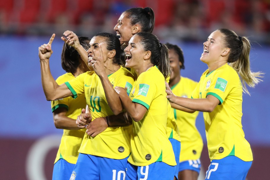 Seleçao, stesso salario per donne e uomini