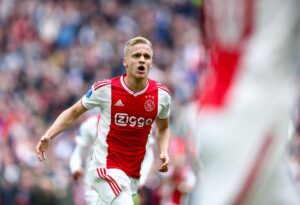 manchester united van de beek