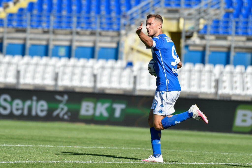 Donnarumma festeggia dopo il gol all'Ascoli - Photo Gianluca Checchi - LaPresse