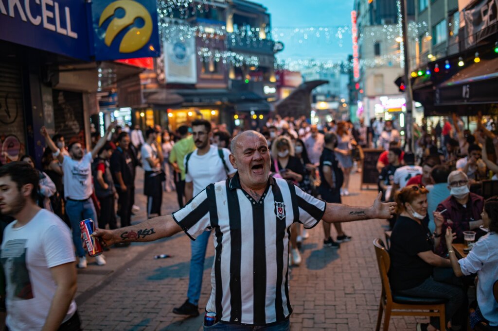 Turchia, dal 17 ottobre riaprono gli stadi