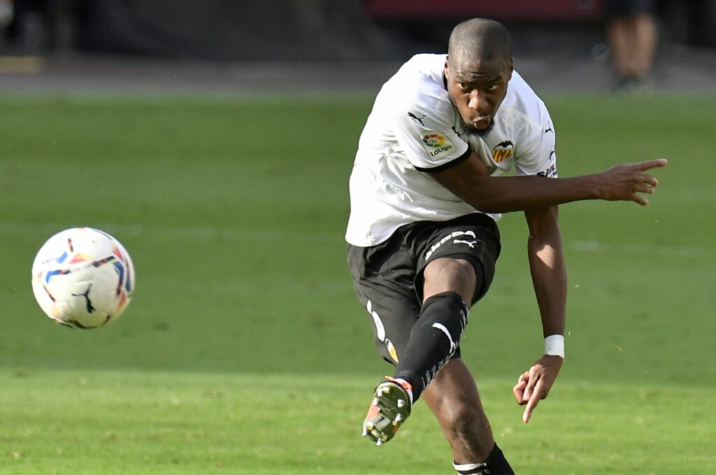 Valencia, la società spegne la polemica su Kondogbia