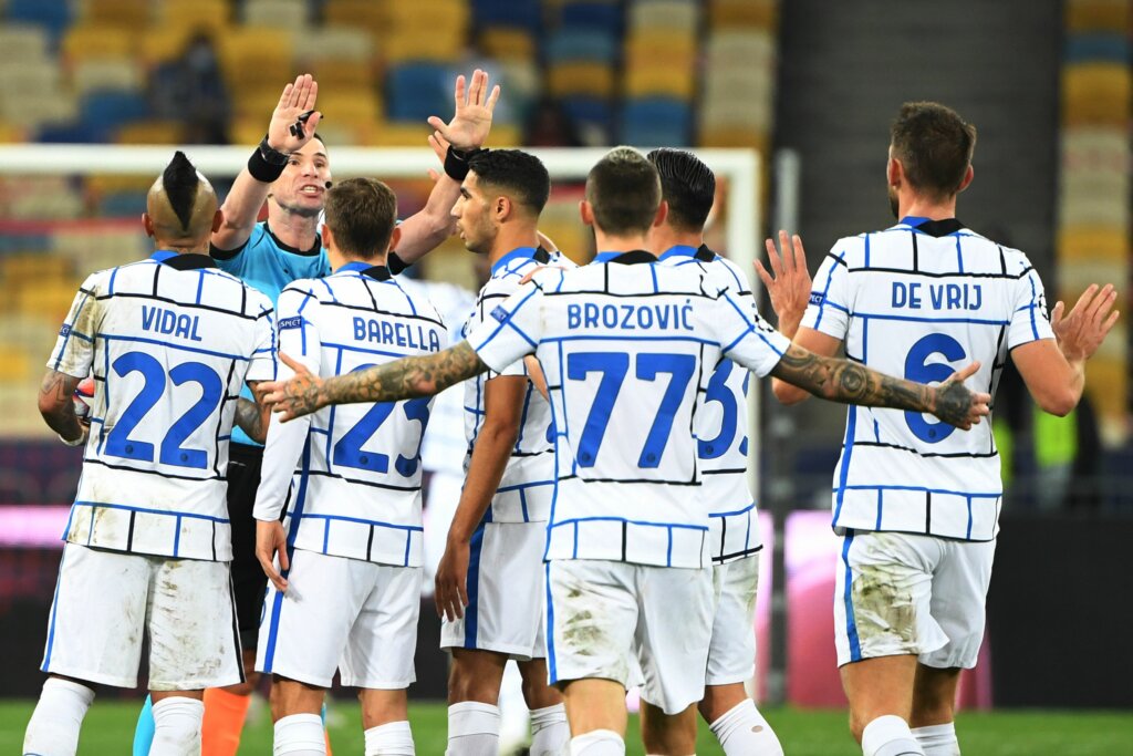 Inter: caos a centrocampo tra positivi, infortunati e scontenti