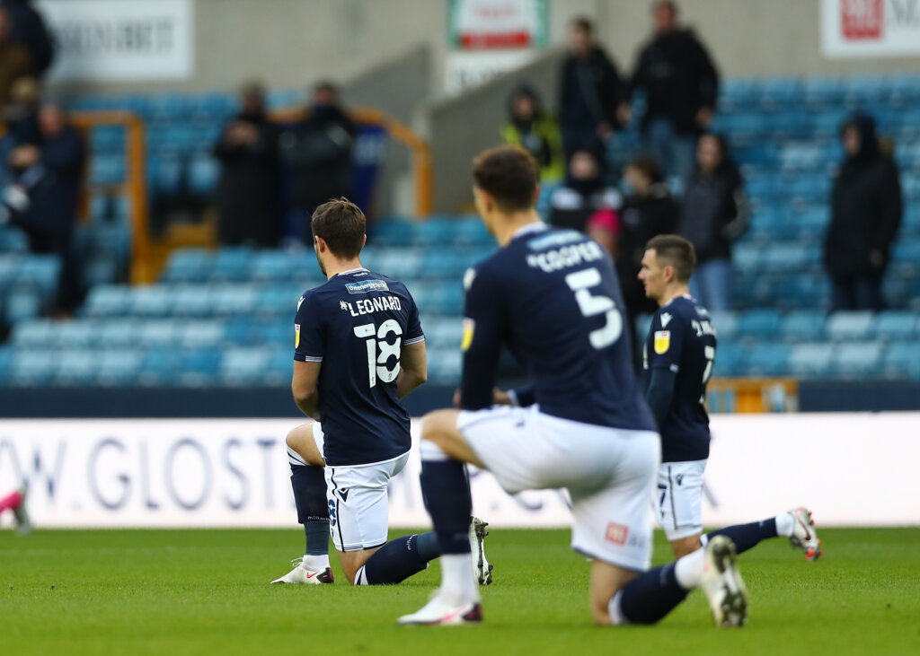 Millwall-Derby County, tornano i tifosi, torna anche il razzismo