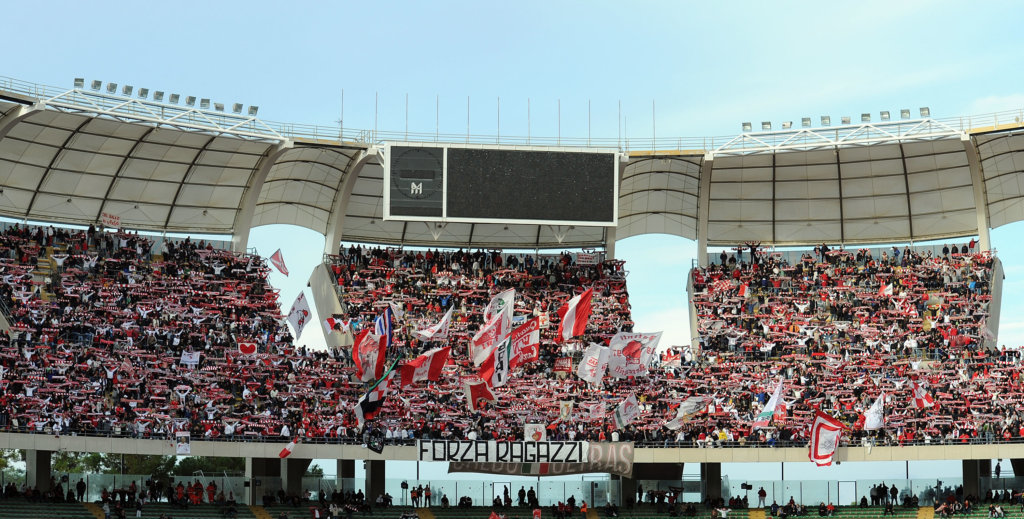 Bari, 1500 peluches assistono alla partita con la Turris per beneficenza