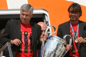 Paolo Maldini, con la quinta Coppa dei Campioni