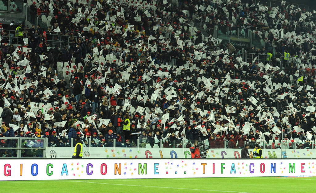 Sentenza Lukaku-Ibrahimovic: la Curva Sud della Juventus protesta