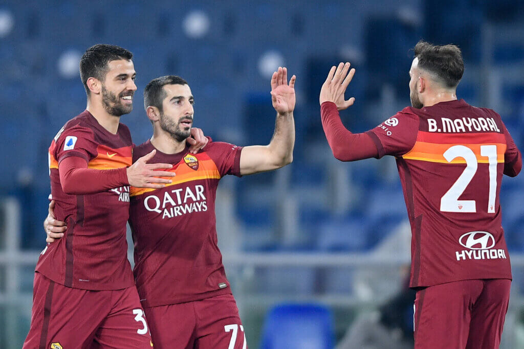 Roma, idea Mkhitaryan falso nueve: la situazione