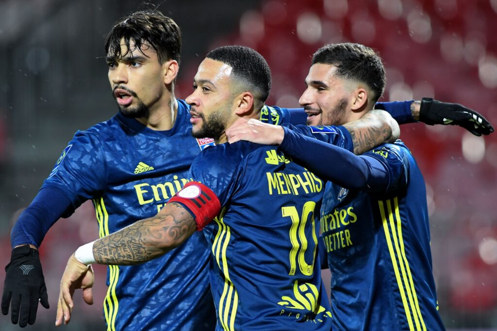 Ligue 1, il Lione vince e torna momentaneamente in testa