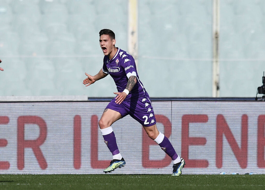 Fiorentina, Martinez Quarta: “Pezzella uno dei miei difensori preferiti”