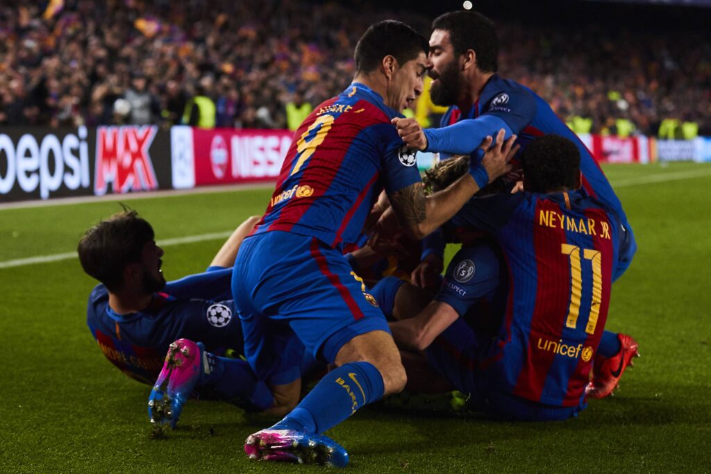 Il Barça festeggia l'incredibile remuntada ai danni del PSG