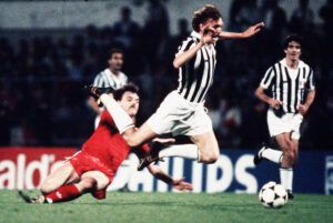 Zibi Boniek nella finale della Coppa dei Campioni del 1985