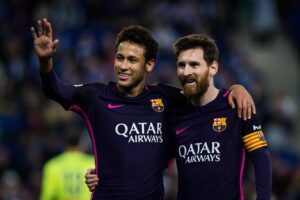 Neymar per trattenere Messi