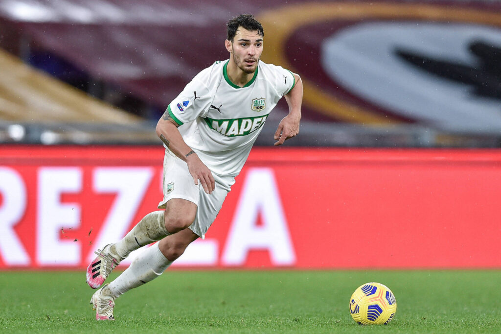 Ayhan positivo al Covid: il comunicato del Sassuolo