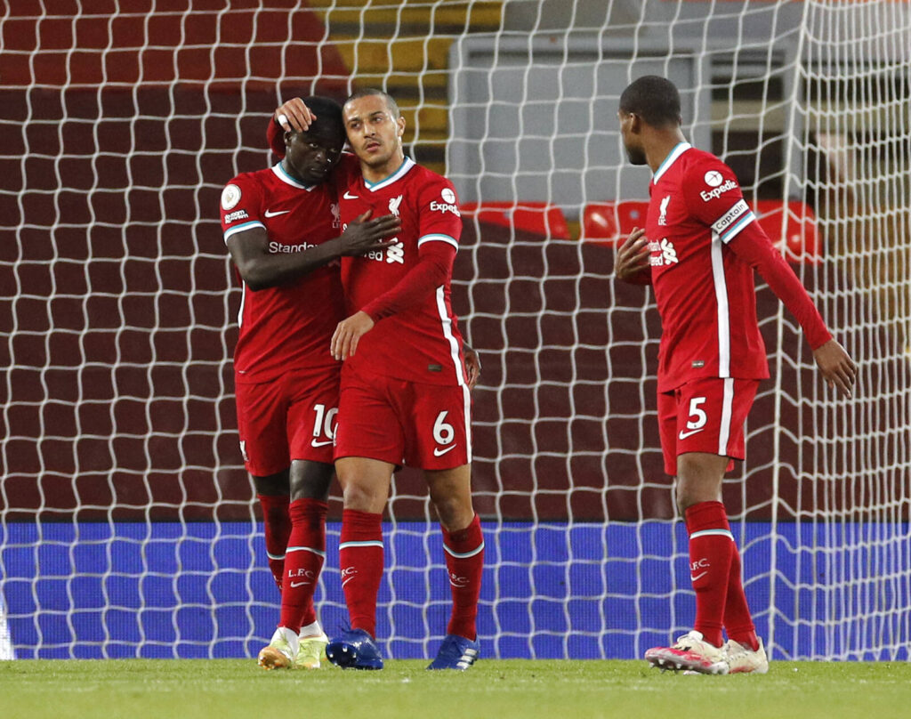 Premier League, il Liverpool vince e scavalca il Tottenham
