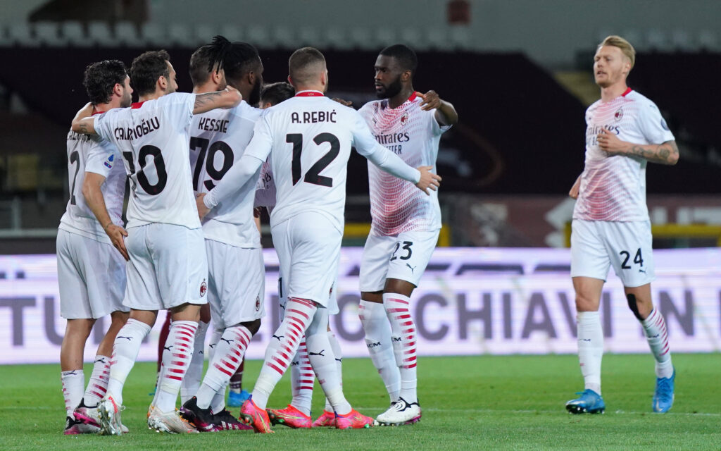 Il Milan travolge il Torino: in zona Champions resta tutto uguale