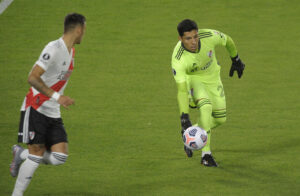 River Plate, Enzo Perez in porta