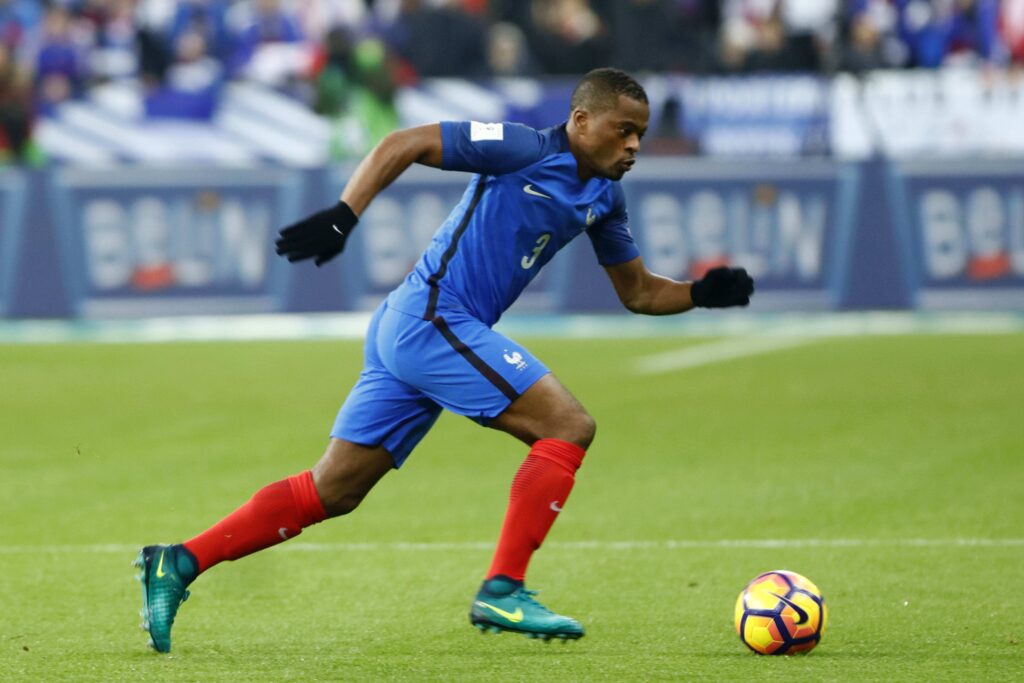 Nati oggi: Patrice Evra, dal Marsala ai trionfi di Manchester