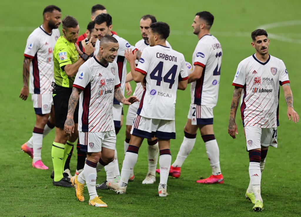 Cagliari, ds Capocuzza: “Nainggolan intoccabile. Nandez-Inter sondaggio”
