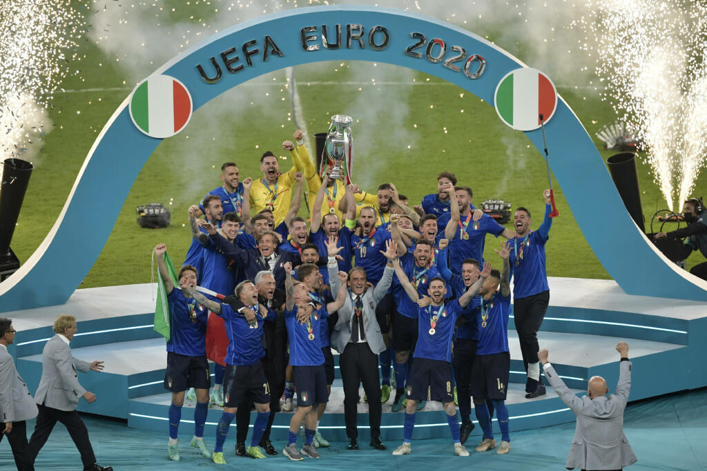Euro2020, Panini lancia in edicola il poster “Italia Campione d’Europa”