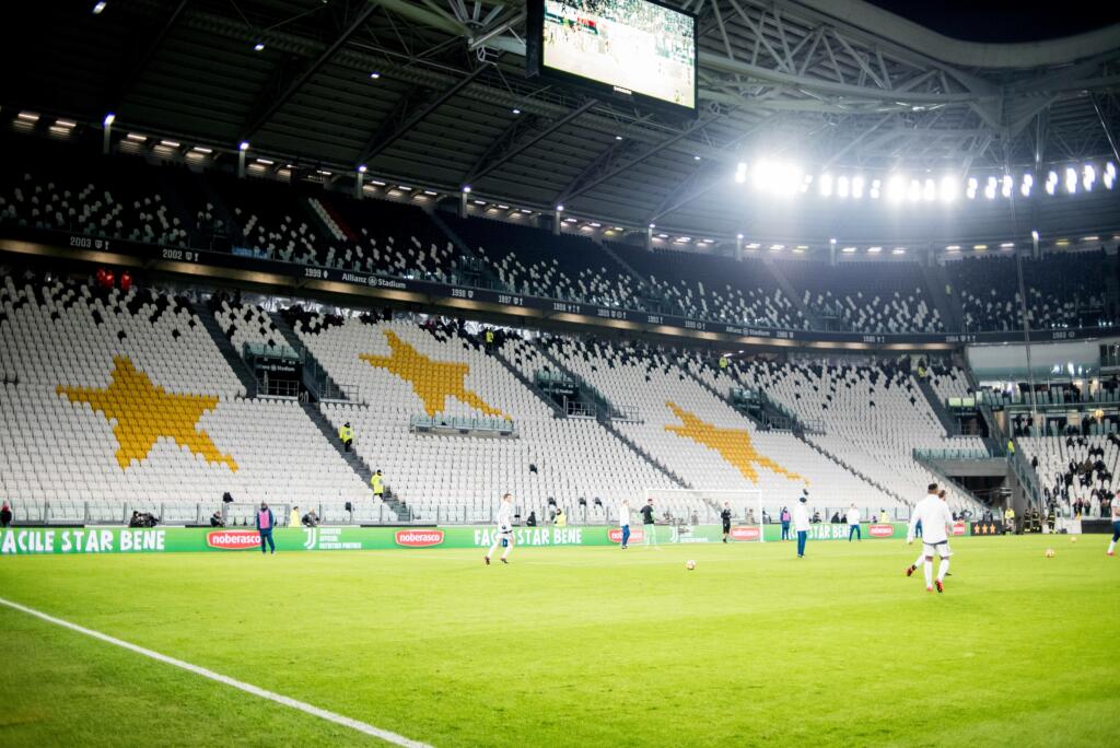 Stadi, norme anti-Covid e ‘nodo seggiolini’: solo Allianz al 50%