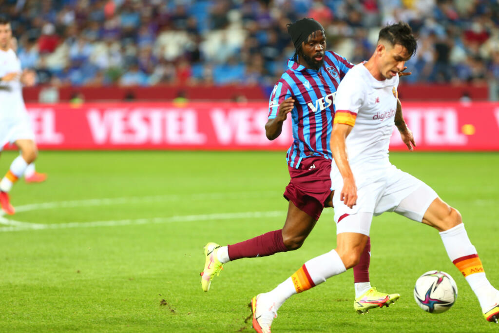 Trabzonspor-Roma 1-2, Shomurodov fa gioire Mourinho alla prima