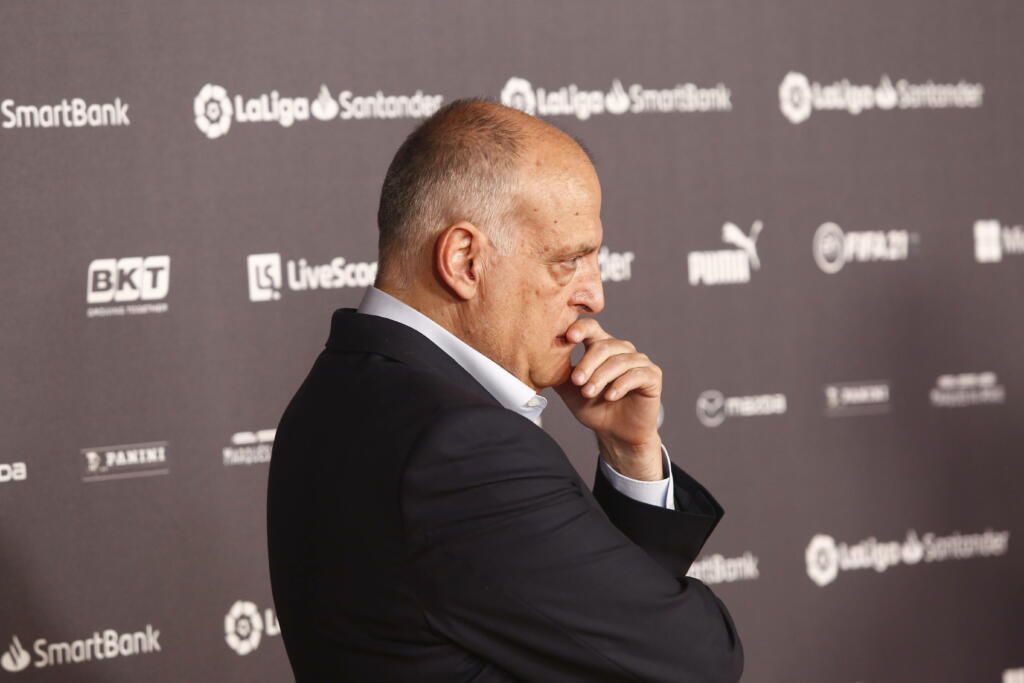 Tebas si scaglia contro il Psg: “Sono pericolosi come la Superlega”