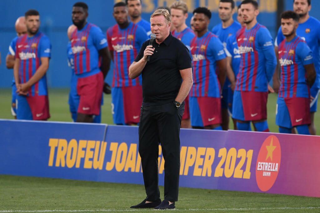 Koeman torna ad analizzare come l'addio di Messi abbia scoperchiato antichi problemi finanziari e di squadra del Barcellona