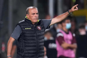 L'allenatore granata motiva ambiente e squadra per la quinta giornata: la Salernitana è chiamata a fare risultato contro il Verona di Tudor.