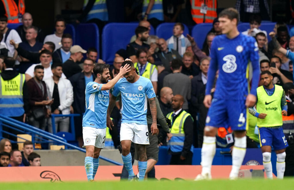 Premier League, il City vince il big match contro il Chelsea. Crolla in casa lo United
