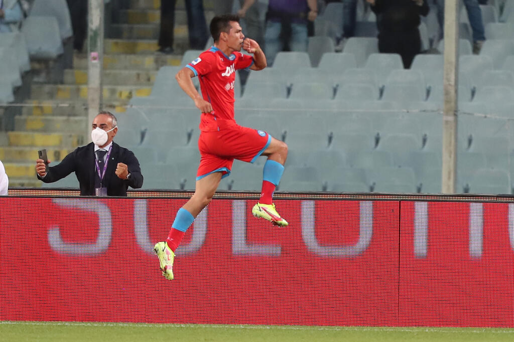 2 gol e 2 assist per il nazionale messicano in partite in trasferta: ottimo inizio di stagione per lui e per il Napoli.