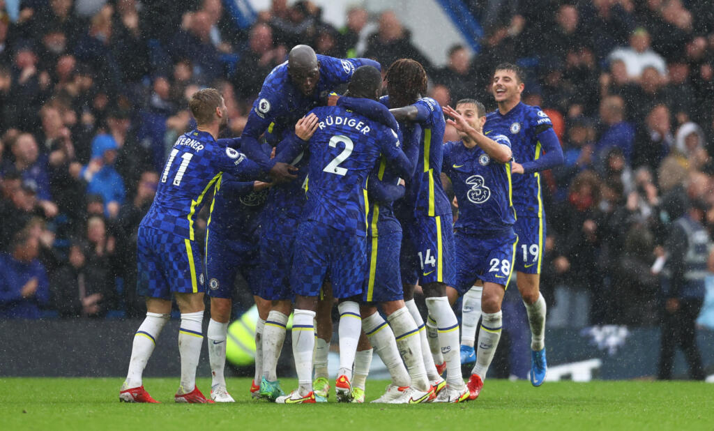 Premier, tris del Chelsea che vola in vetta. Vincono Leeds e Wolves