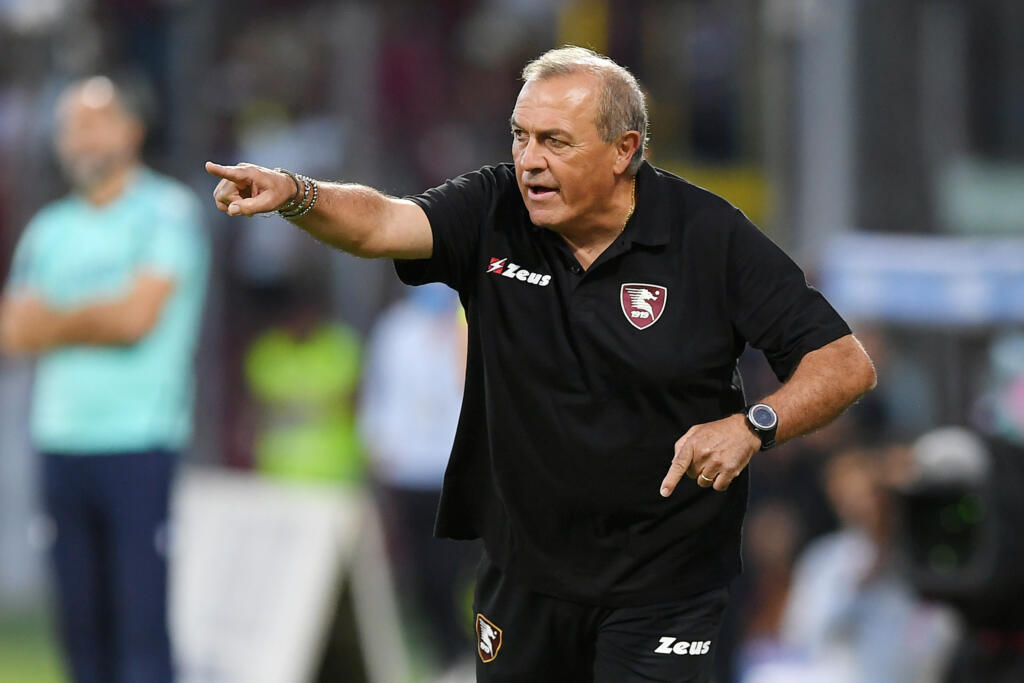 Salernitana, sfiducia a Castori. Colantuono pronto a tornare
