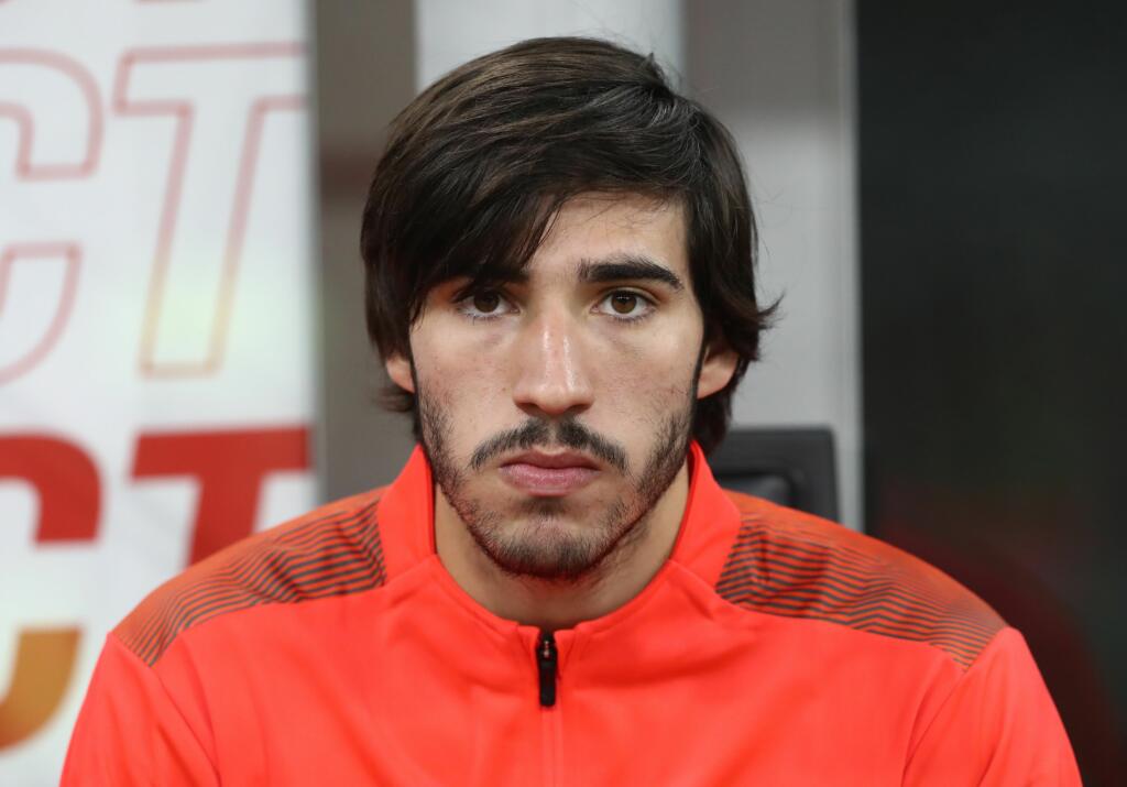 Milan, Tonali: “Servono punti in Champions, il Milan è il mio vero idolo”