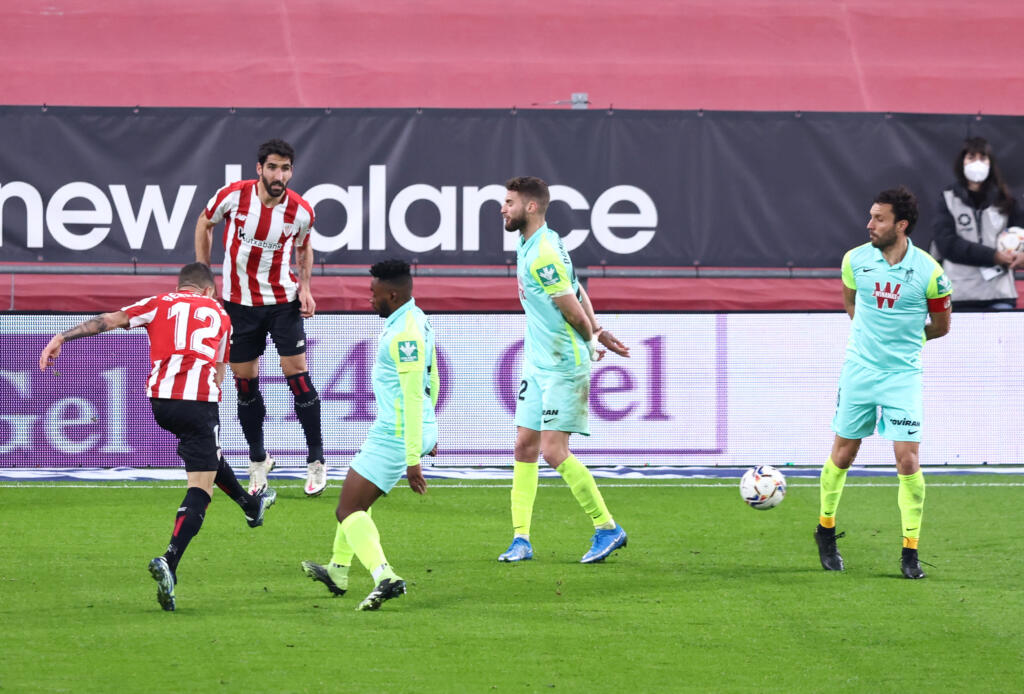 Athletic Bilbao-Granada, la tripletta di Aduriz