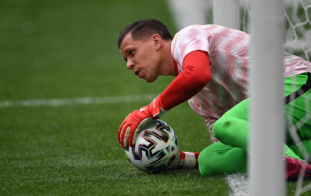 Juventus, Szczesny recupera dall’infortunio e parte con la Polonia