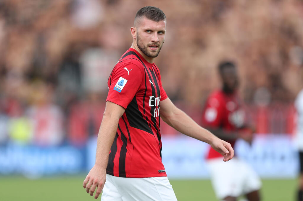 Milan, i convocati per il derby: torna Rebic, out Romagnoli
