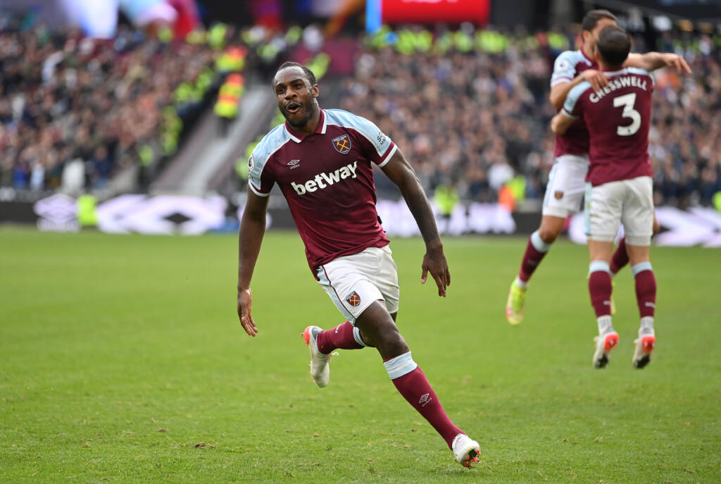 West Ham, Antonio rientra a Londra con un jet privato