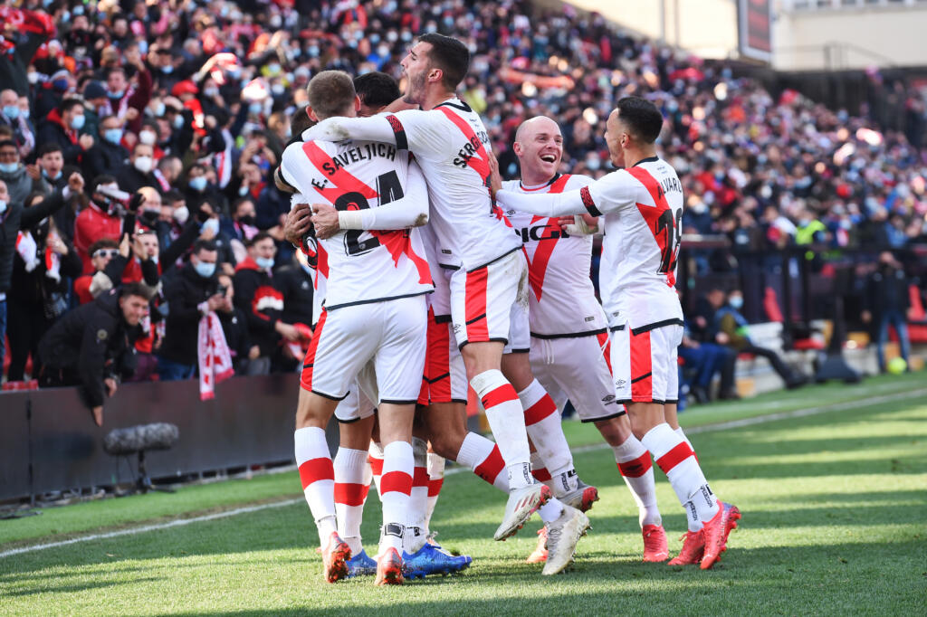 LaLiga, il Rayo vola in zona Champions: Alaves battuto 2 a 0