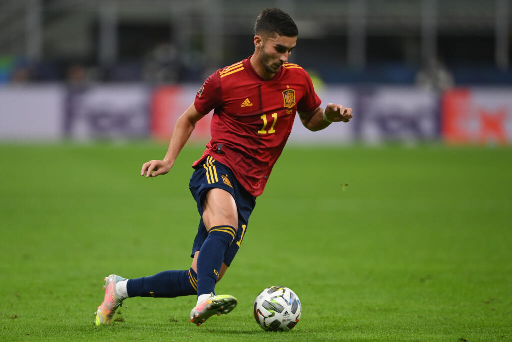 Barcellona, Ferran Torres in attesa: i blaugrana devono prima cedere