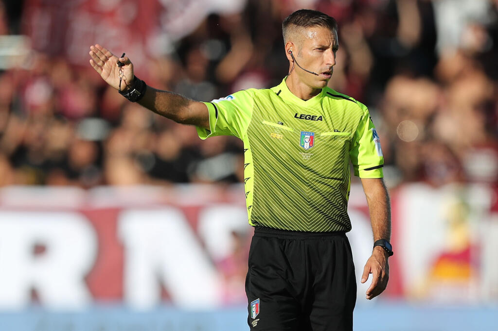 Serie A 18° turno, le designazioni arbitrali: Milan-Napoli a Massa