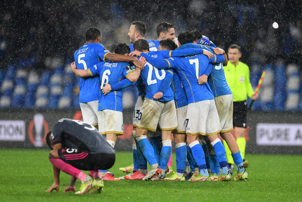 Europa League, Napoli infallibile: superati i gironi in tutte le partecipazioni