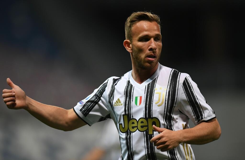 Juventus: Arthur verso l’addio a gennaio ma solo in prestito