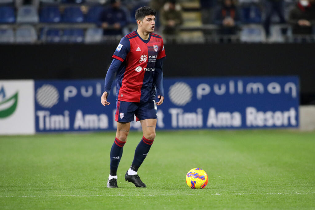 Cagliari-Bologna 0-0 al 45′: i sardi colpiscono un palo con Bellanova