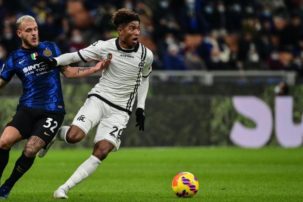 Inter, Salcedo pronto a lasciare lo Spezia per un altro prestito