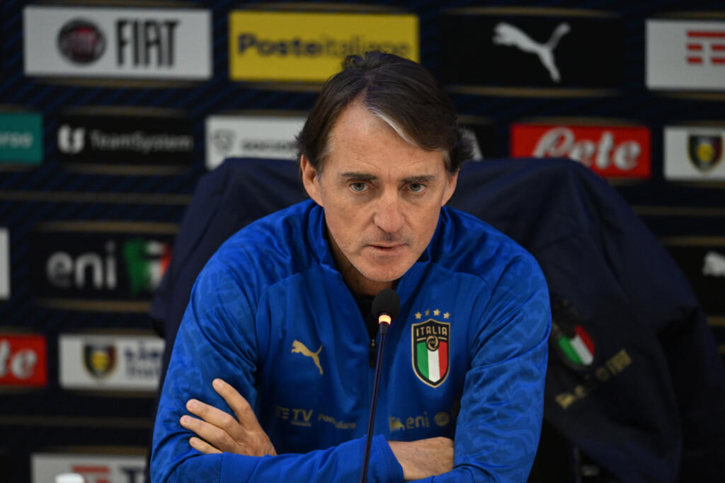 Italia, Mancini: “Davanti varie soluzioni. Balotelli? Da valutare”