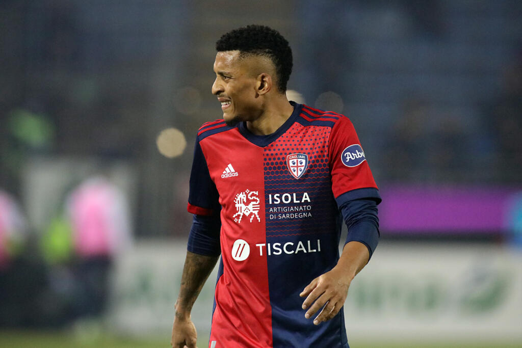 Cagliari, si valuta l’acquisto a titolo definitivo di Dalbert