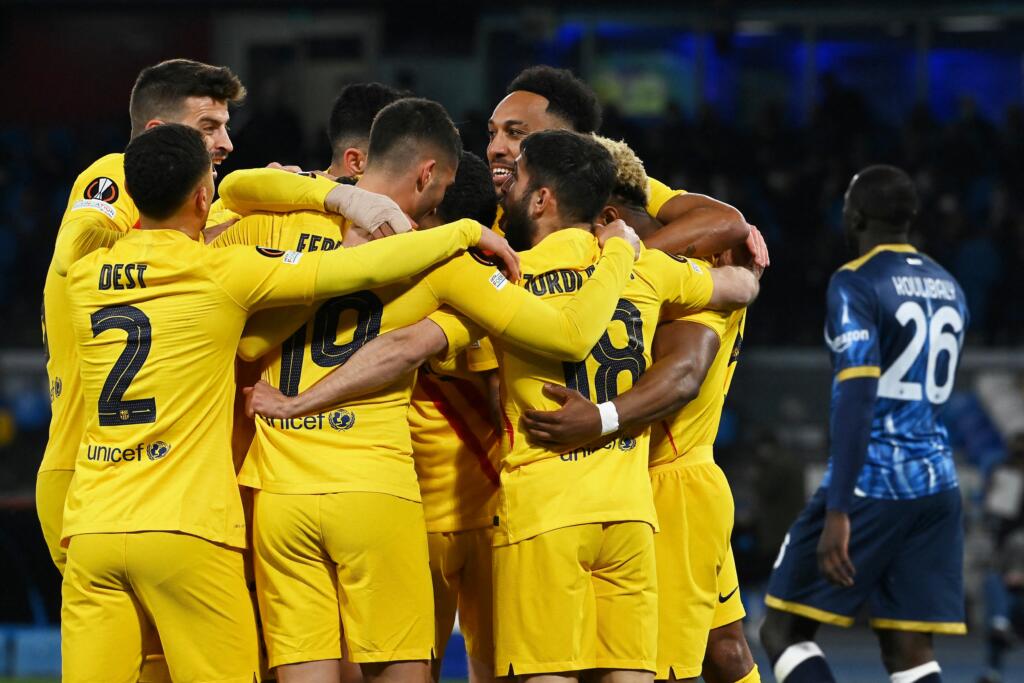 Europa League, Napoli-Barcellona 1-3: catalani avanti all’intervallo