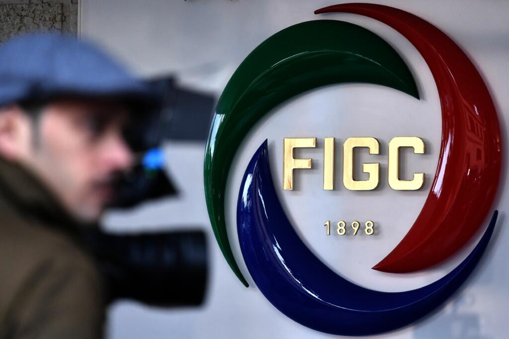 FIGC, si posticiperà di 5 minuti l’inizio di tutte le gare del weekend per la guerra