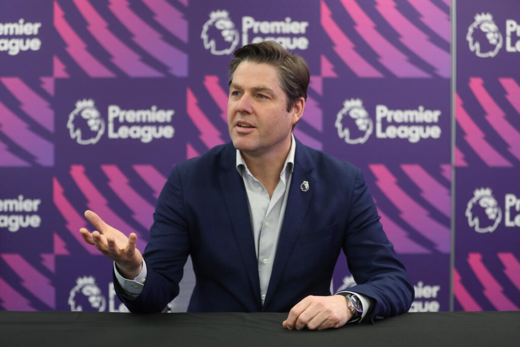 Premier League, niente più green pass per andare allo stadio