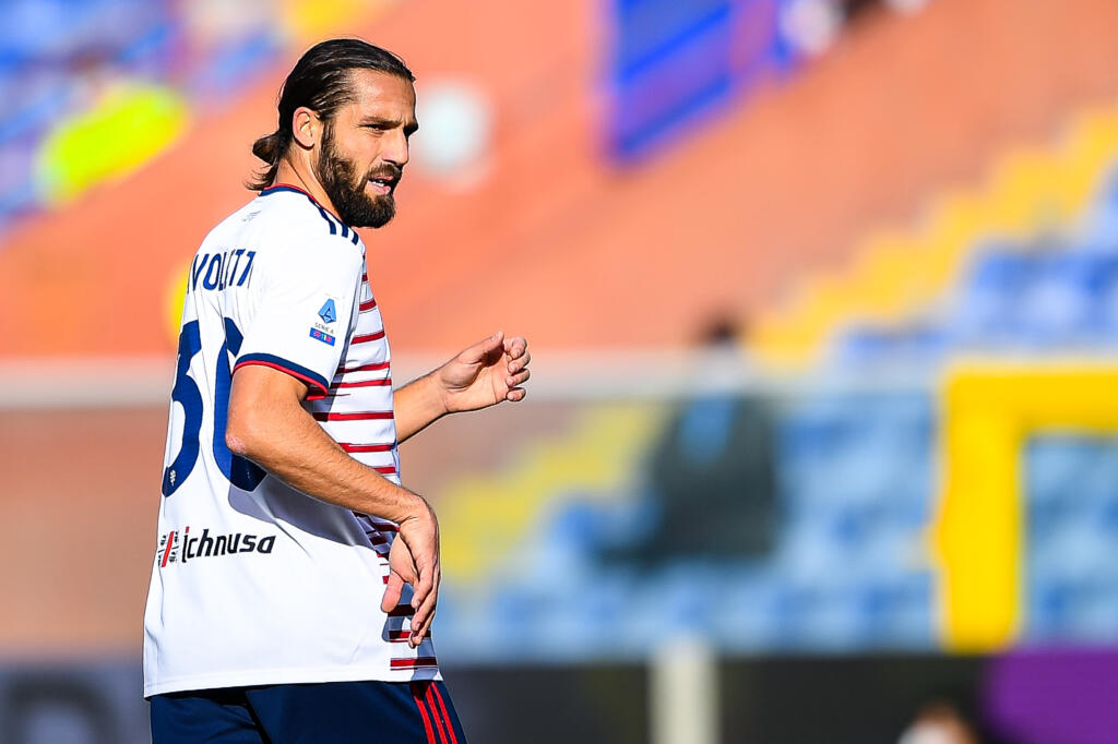 Cagliari, Pavoletti positivo al Covid: il comunicato del club